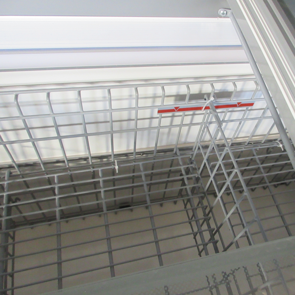 Internal storage grid rack Internal storage grid rack