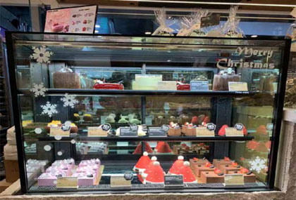 واجهة عرض الكعك